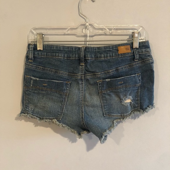Distressed denim shorts - Picture 2 of 3